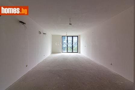 Тристаен, 138m²