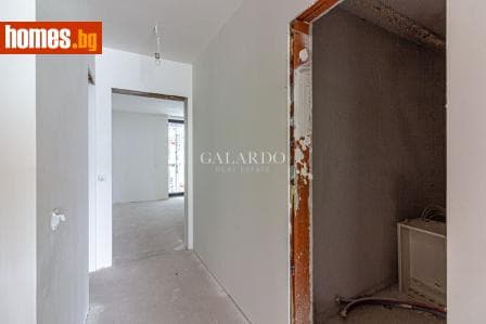 Тристаен, 138m²