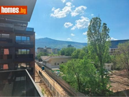 Тристаен, 132m²