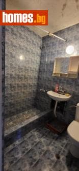 Тристаен, 93m²