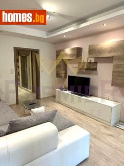 Тристаен, 97m²