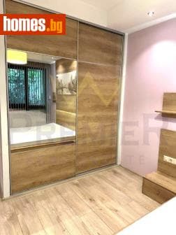 Тристаен, 97m²