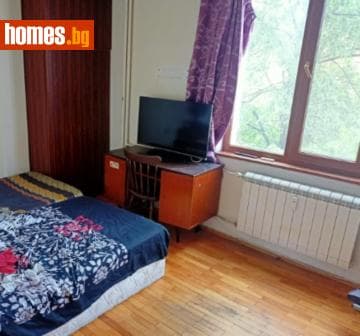 Тристаен, 99m²