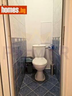 Тристаен, 60m²