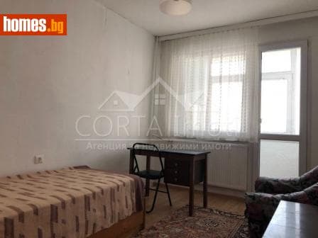 Тристаен, 85m²