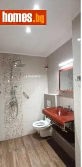 Тристаен, 90m²