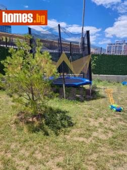 Тристаен, 82m²