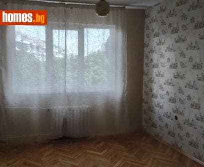 Тристаен, 110m²