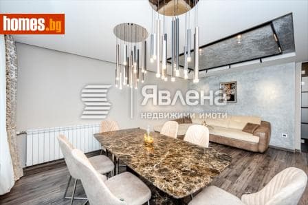 Тристаен, 118m²