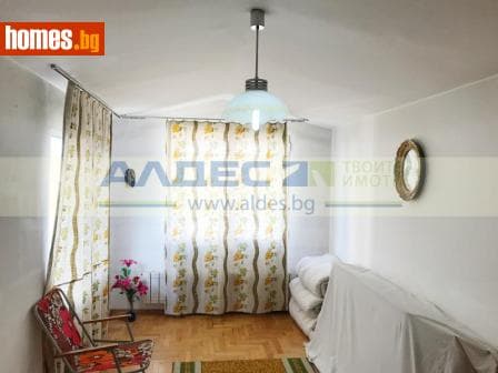 Тристаен, 128m²