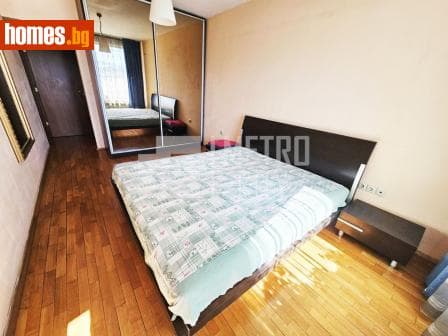 Тристаен, 127m²