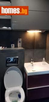 Тристаен, 60m²