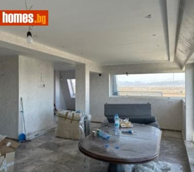 Четиристаен, 186m²