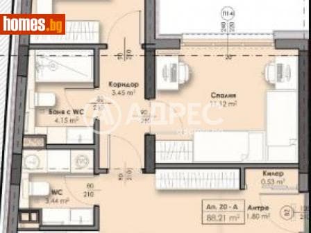 Тристаен, 107m²