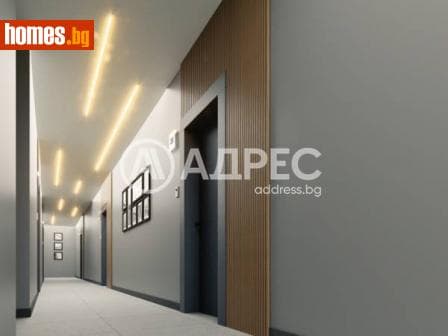 Тристаен, 101m²