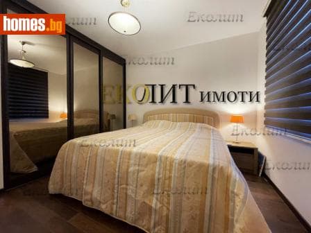 Тристаен, 128m²
