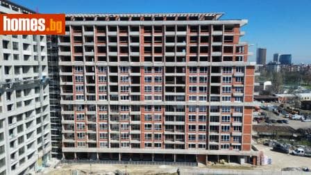 Тристаен, 125m²