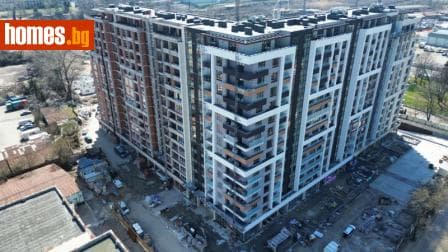 Тристаен, 128m²