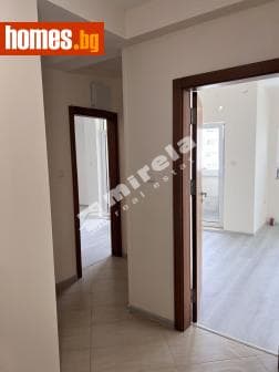 Тристаен, 126m²