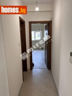 Тристаен, 126m²
