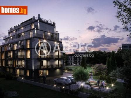 Тристаен, 90m²