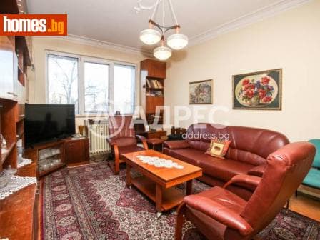 Тристаен, 88m²