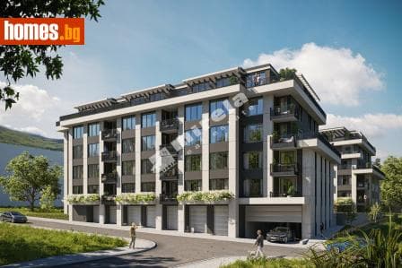 Тристаен, 106m²
