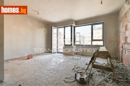 Тристаен, 120m²