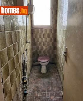 Тристаен, 90m²