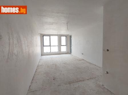 Тристаен, 116m²