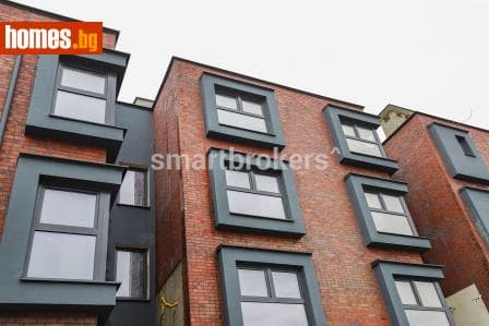 Тристаен, 128m²