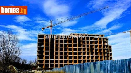 Тристаен, 94m²