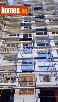 Тристаен, 94m²