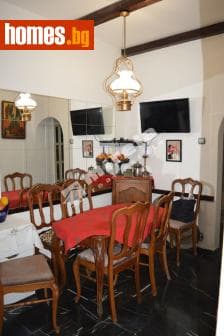 Тристаен, 92m²