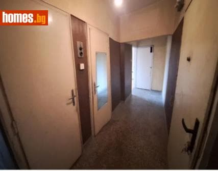 Двустаен, 67m²