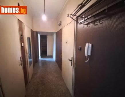 Двустаен, 67m²