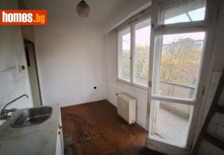 Двустаен, 67m²
