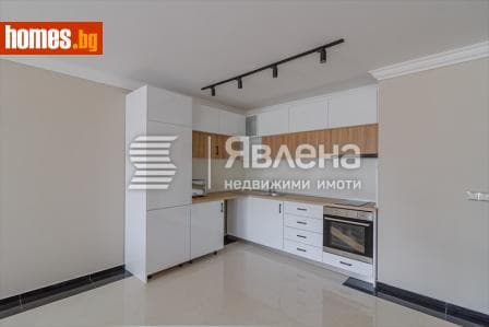 Тристаен, 153m²