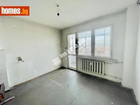 Тристаен, 120m²