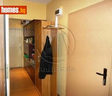 Двустаен, 65m²