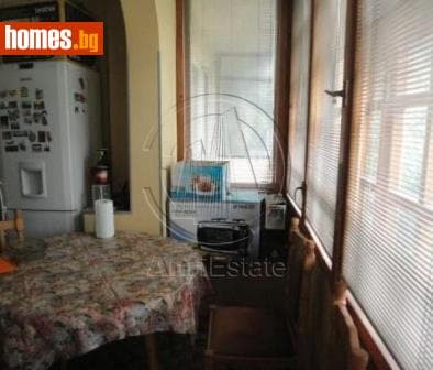 Двустаен, 65m²
