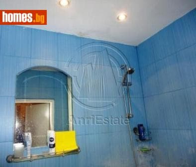 Двустаен, 65m²