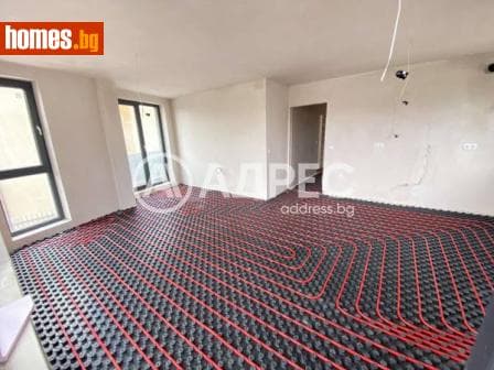 Тристаен, 127m²