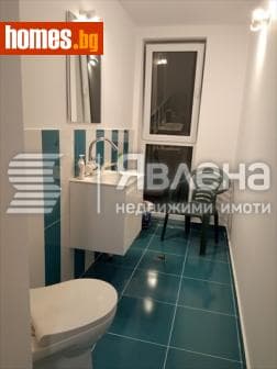 Тристаен, 111m²