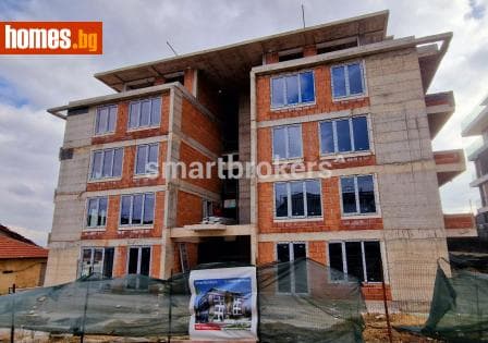 Тристаен, 114m²