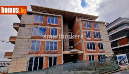 Тристаен, 131m²