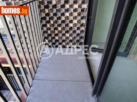 Двустаен, 81m²