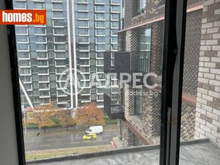 Двустаен, 82m²