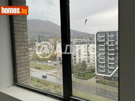 Двустаен, 82m²