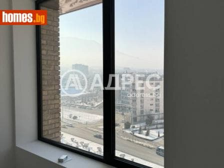 Двустаен, 82m²